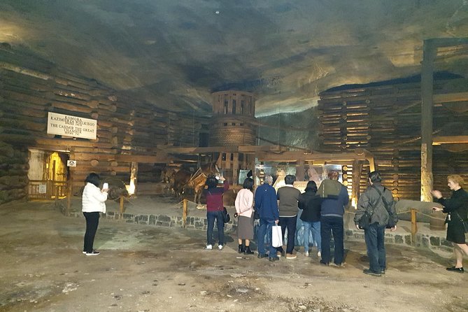Salt Mine Tour and Krakow City Tour in one day - Cloth Hall and the Main Square rhythm: Rynek Glowny