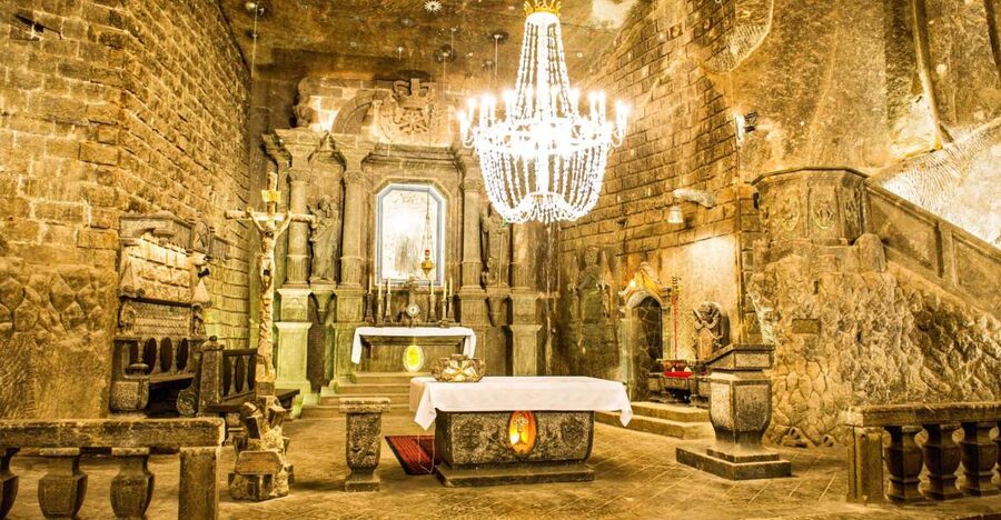 Salt Mine Wieliczka & Lunch & Schindler’s Factory Tour - Wieliczka Salt Mine: salt chapels, St. Kinga, and the underground world