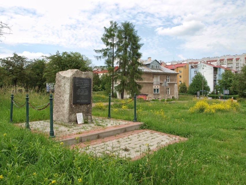 Schindler's Factory & Plaszow Guided Tour - Lunch break, then straight to Plaszow Concentration Camp