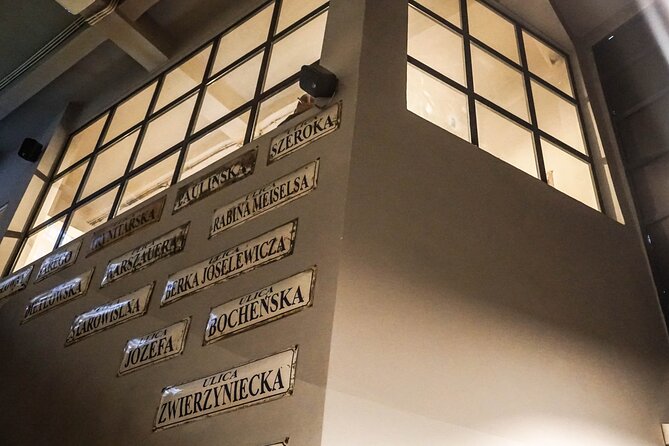 Schindler's Factory Private Guided Tour in English - How to pace yourself for a walking tour day