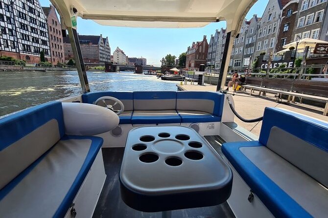 Sightseeing Cruise around the Old Town of Gdansk - What You Get On Board: Comfort, Seating, and a Mini-Bar