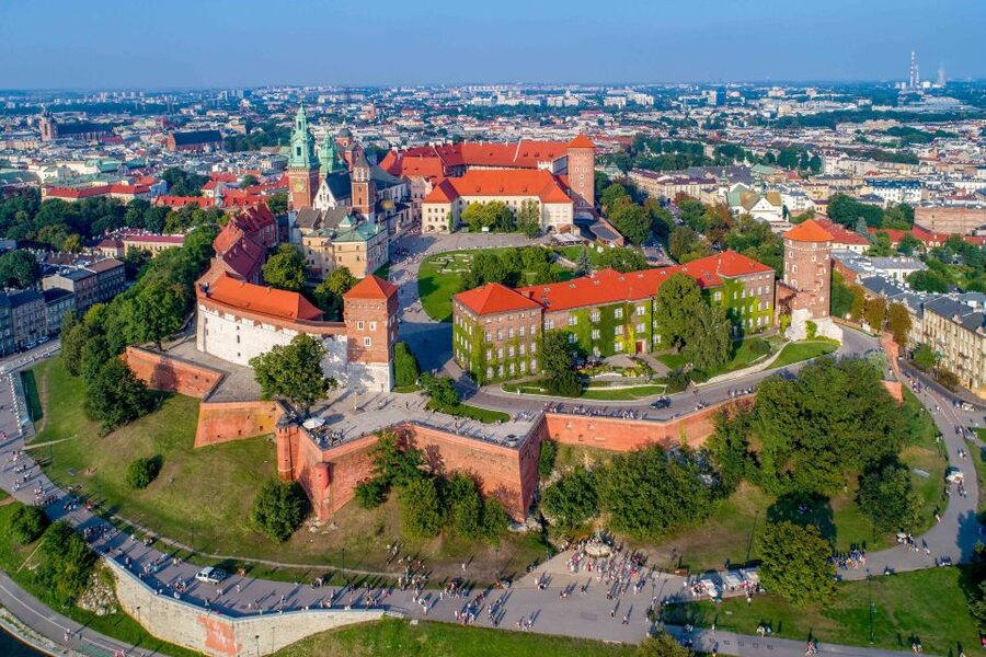 Skip-the-Line Wawel Castle Chambers Private Tour - Choosing 2 hours vs 3 hours vs 4 hours, and not regretting it