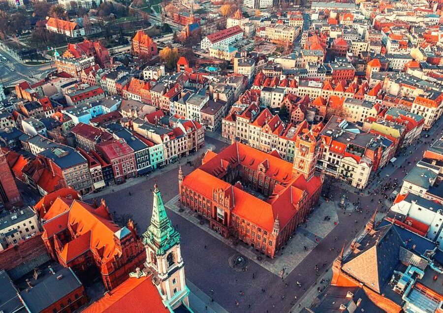 Small-Group Tour from Warsaw to Torun with Lunch - First steps in Torun, and why the old town walk matters