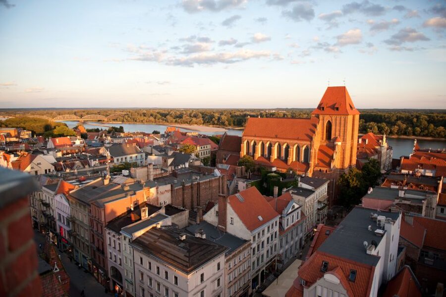Small-Group Tour from Warsaw to Torun with Lunch - Gingerbread Museum and why food fits this city