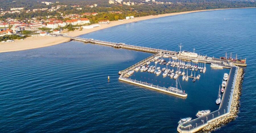 Sopot: Sunset Yachting Experience - From your hotel to Sopot Marina, no stress required