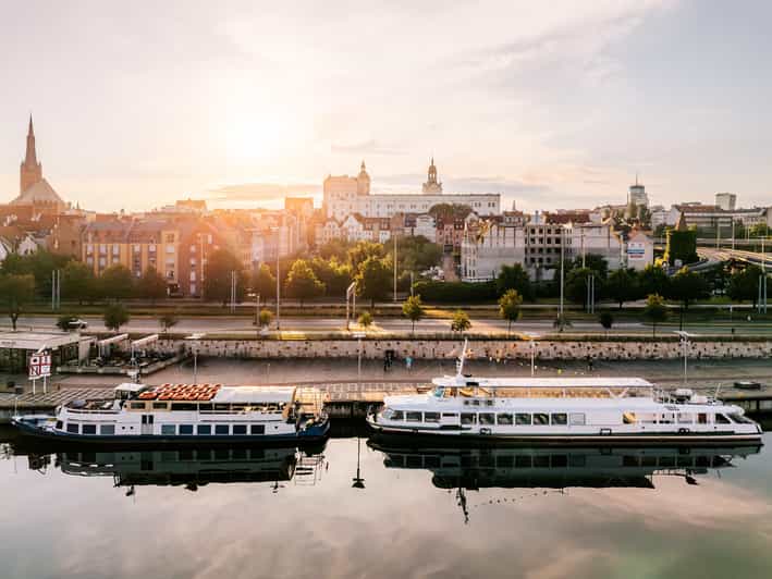Szczecin: Cruise to the Dąbie Lake - The Concrete Shipwreck by Boat: The Unusual Stop You Might Love