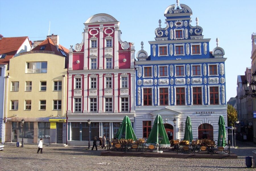 Szczecin: Medieval Old Town Private Walking Tour - Market Sienny Square and the Town Hall moment