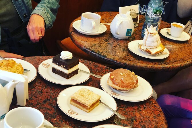 Taste of Poland, Old Town food tour and guided walk - 12 tastings - A practical Warsaw Old Town food tour, built for movement