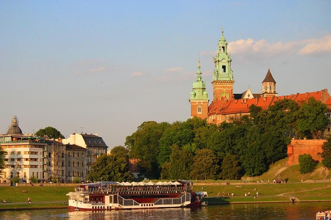 Ultimate Krakow & More 3 Day Private Tour - Day 1 in Krakow: Royal Route, Wawel Courtyard, and Kazimierz