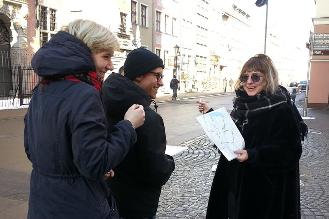 Undercover City Games: Warsaw - Old Town Walking Distance, Shoes, and the Weather Test