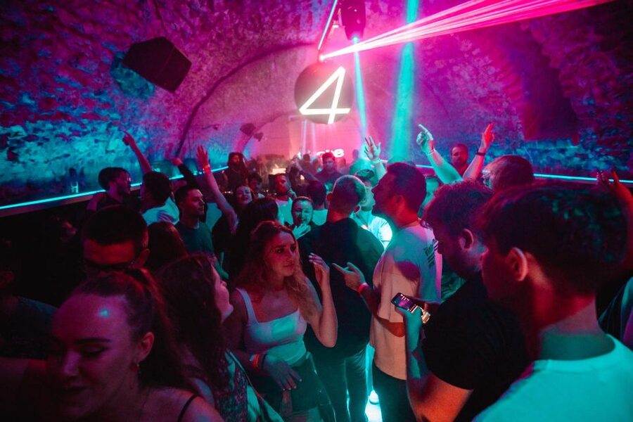 VIP Club Entry and Booth Booking - Key Highlights to Know Before You Go
