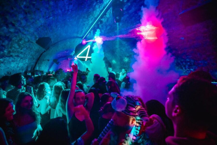 VIP Club Entry and Booth Booking - Welcome Drink First, Then Your Booth on the Dance Floor