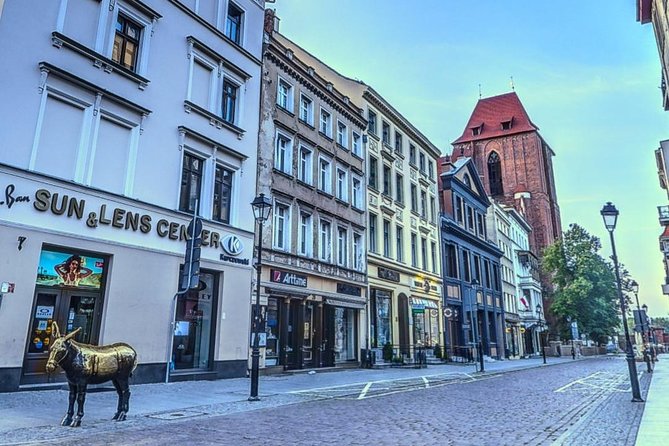 Walking Tour of the medieval Toruń - Getting Started at the Old Town City Hall Viewpoint