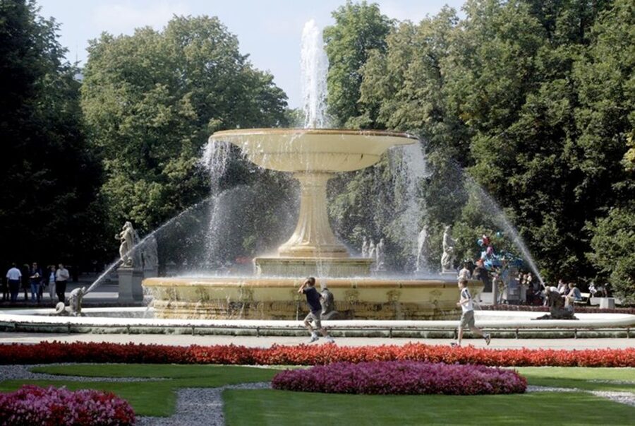 Warsaw: 2-Hour Chopin's Life Walking Tour - Practical tips for a smooth 2-hour walk in Warsaw