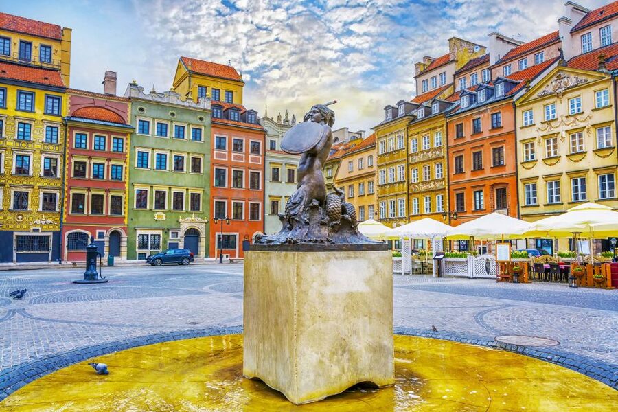 Warsaw: 2-Hour Old Town Walking Tour - What the 2 hours feels like on the ground, plus what to bring