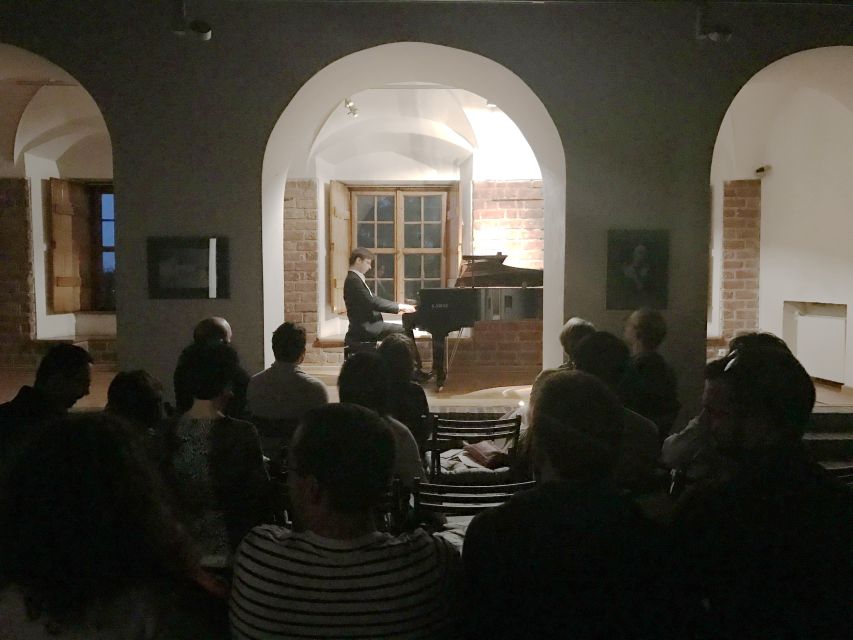Warsaw: Chopin Concert in the Old Town - The One-Hour Chopin Recital That Feels Like a Salon
