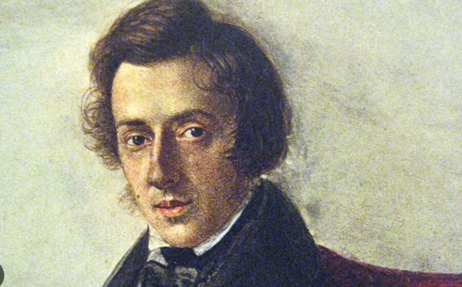 Warsaw: Chopin Concert Ticket With Glass of Champagne - Inside the hall: plaster stucco, mirrors, and 19th-century style