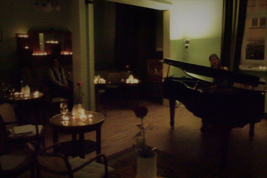 Warsaw Concert: Chopin – Painted by Candlelights with Wine - Seats and VIP: what changes when you want to see everything