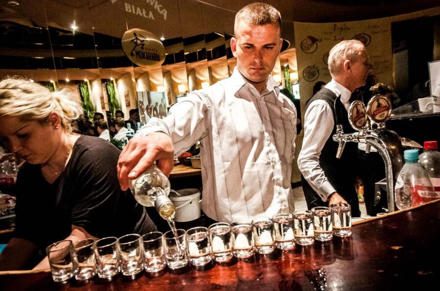 Warsaw: Evening History and Pubs Tour by Retro Minibus - Independent Praga Bar and the Second Vodka Shot