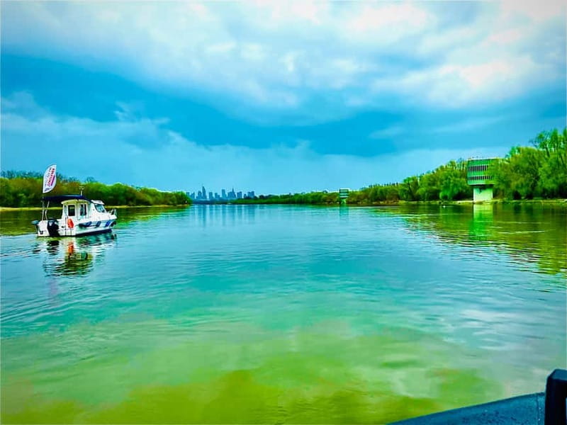 Warsaw: Explore the Vistula on Its Longest Speedboat Route - The Vistula route that feels like city + wilderness in one hour