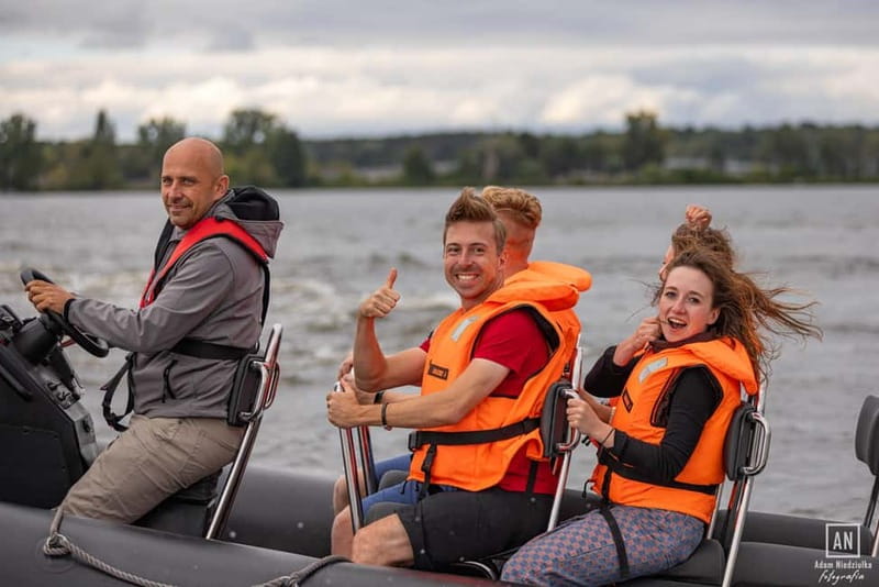 Warsaw: Explore the Vistula on Its Longest Speedboat Route - How the 60 minutes actually feels in practice