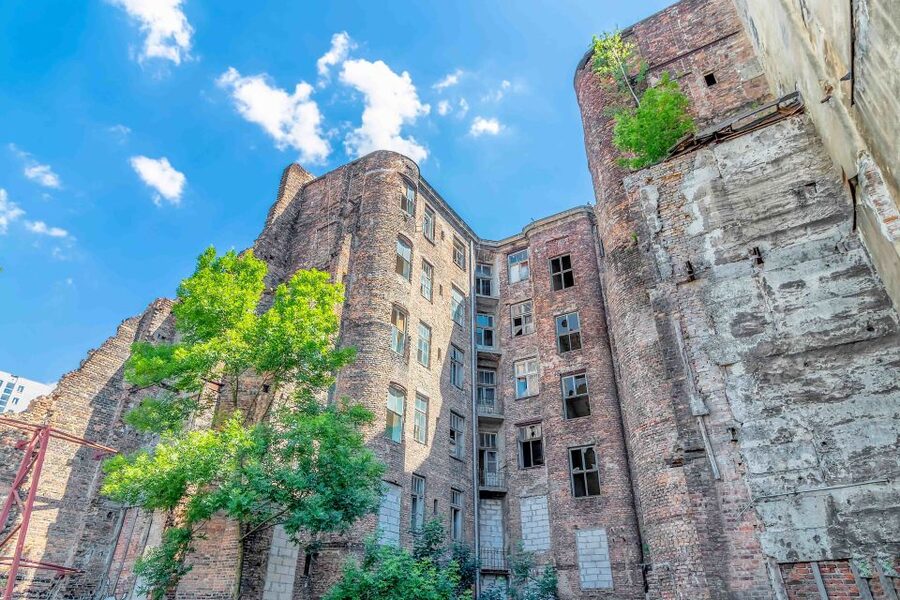 Warsaw: Ghetto, Jewish Cemetery & POLIN Museum Private Tour - Walking the Warsaw Ghetto, not just looking at plaques