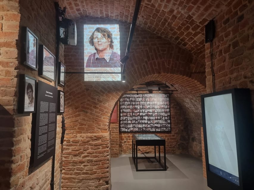 Warsaw: Guided tour of the Cold War Museum - Key highlights you should not miss