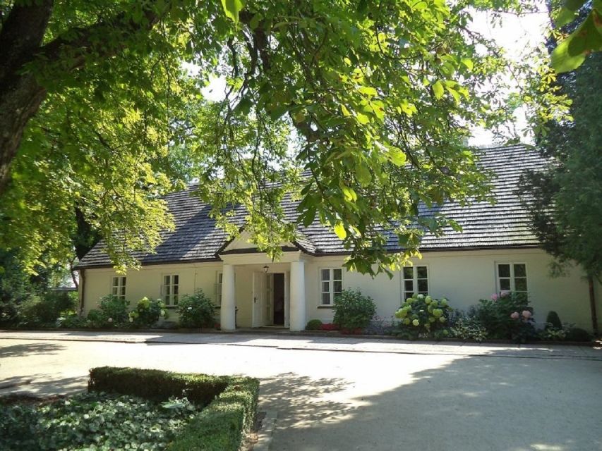 Warsaw: Half-Day Private Chopin Tour to Zelazowa Wola - Ostrogski Castle, the Frederic Chopin Museum, and the payoff moment