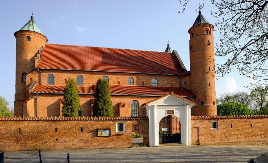 Warsaw: Half-Day Private Chopin Tour to Zelazowa Wola - Who this private Chopin tour suits best