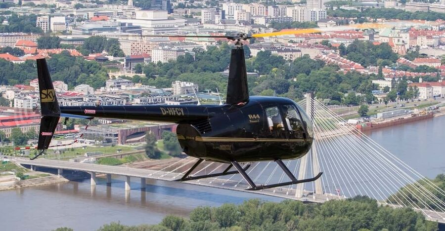 Warsaw: Helicopter Private Tour - The 30-Minute Flight Along The Vistula: Real Landmark Views
