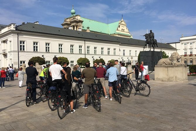 Warsaw Highlights by Bike with Breathtaking Sceneries - A quick history lesson on wheels: University of Warsaw and a classic hotel stop