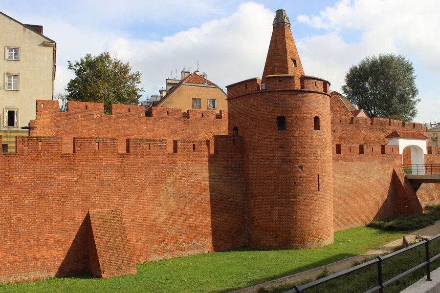 Warsaw: Highlights of Old & New Town Private Guided Tour - Old and New Town, the fast way to get your bearings