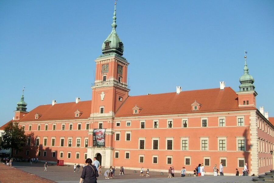 Warsaw: Highlights of Old & New Town Private Guided Tour - Copernicus, Holy Cross Church, and the University of Warsaw campus