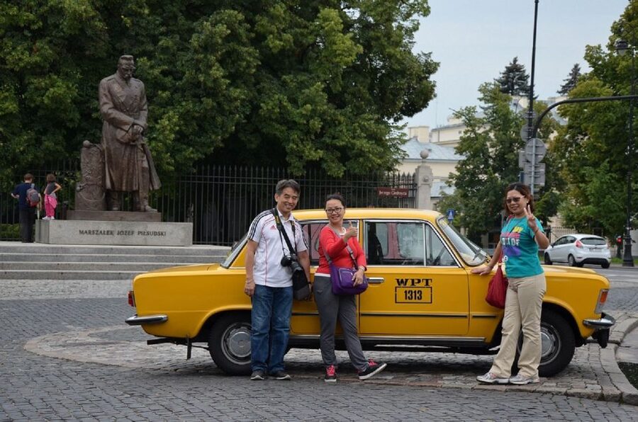 Warsaw: Historic Private Tour in Retro Fiat - Praga district: where Warsaw’s story feels less polished