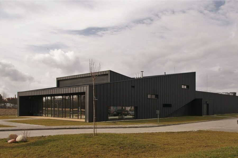 Warsaw: Indoor Shooting Range Experience - Who should book this, and who might want a different plan