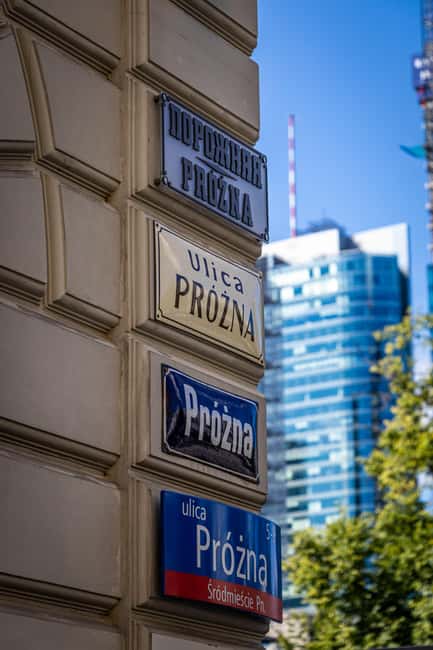 Warsaw: Jewish History Guided Walking Tour in English - Jewish Warsaw on Foot: What Makes This Tour Worth 150 Minutes