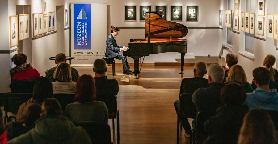 Warsaw: Live Chopin Piano Concert - Dean’s Palace and St. John’s Archcathedral: Getting Oriented Fast