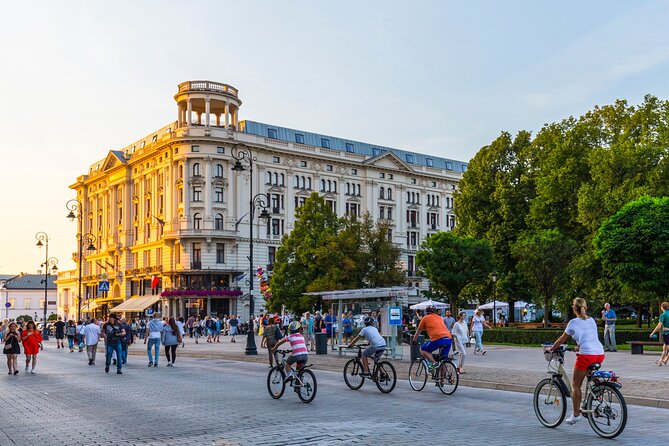 Warsaw Must-See Local City Tour with Antek and Tomek - Why This Walk Starts at Sigismund’s Column and Ends at the Uprising Monument