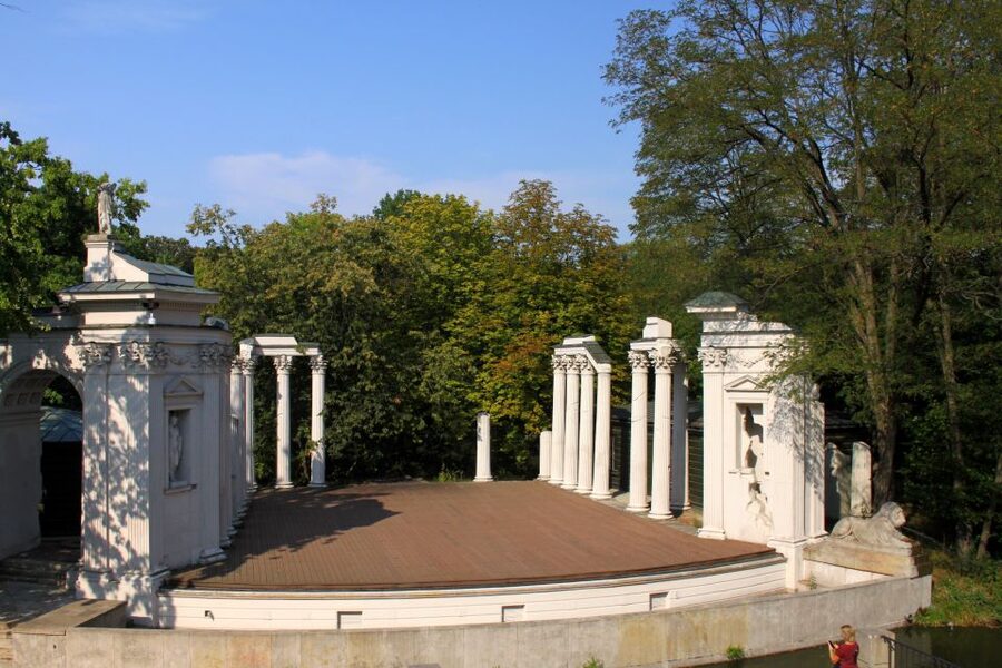 Warsaw Must-Sees: 4-Hour Private Tour by Retro Fiat - Price and value: what $105 buys you in Warsaw time