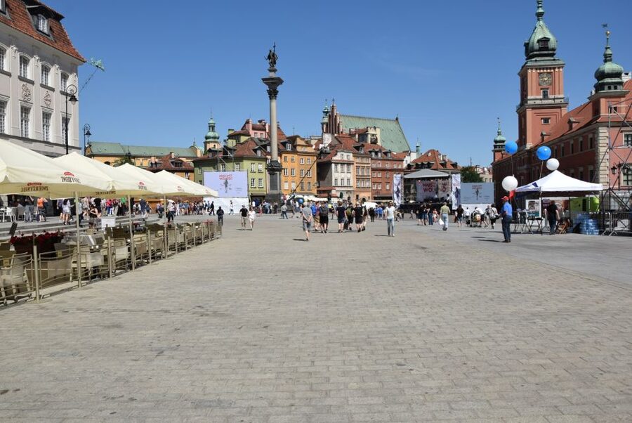 Warsaw: Old Town Guided Walking Tour - The Warsaw Uprising of 1944 Monument: Context for the City’s Rebuilding