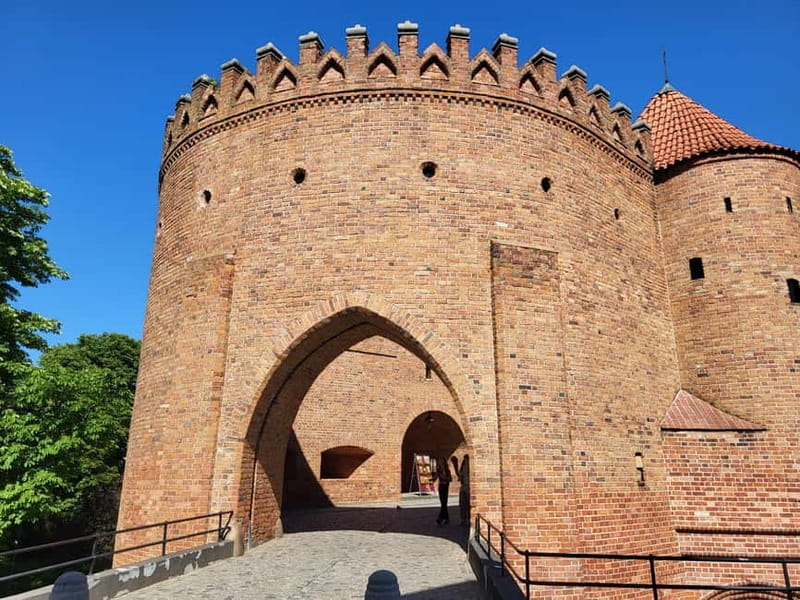 Warsaw Old Town UNESCO HERITAGE walking tour in English - Who should book this Warsaw Old Town UNESCO tour
