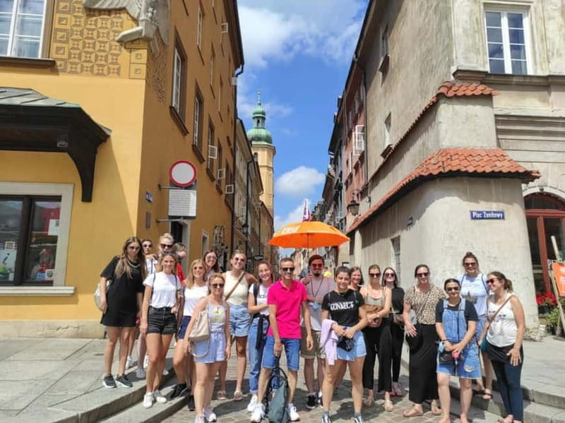 Warsaw Old Town UNESCO HERITAGE walking tour in English - Finding the guide at Sigismunds Column (and why it matters)