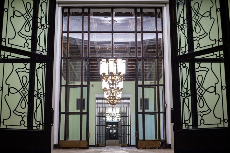 Warsaw: Palace of Culture and Science Tour with Terrace - How Long Is Enough? 45 Minutes and the Art of Not Overstuffing