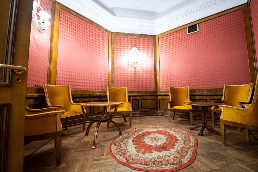 Warsaw: Palace of Culture and Science Tour with Terrace - Accessibility Notes That Affect Real Planning