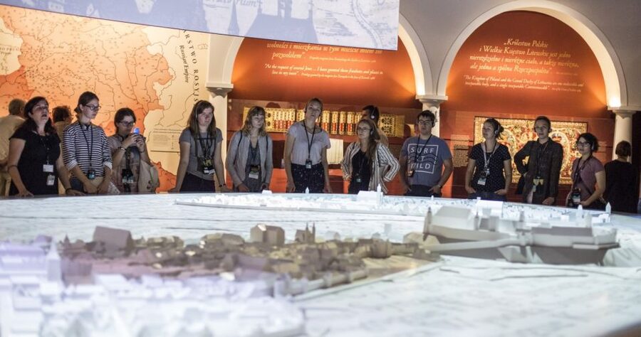 Warsaw: POLIN Museum of the History of Polish Jews Ticket - Don’t Miss the Visual Winners: Synagogue Ceiling and Interactive Rooms
