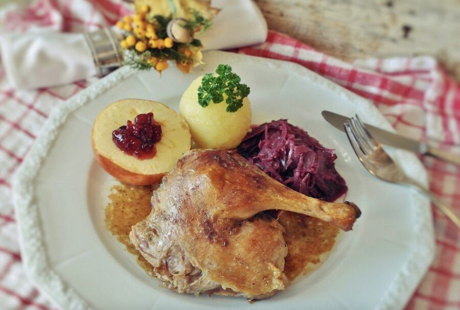 Warsaw: Polish Food Tour - The Dishes You’ll Likely Recognize, From Pierogi to Comfort Mains