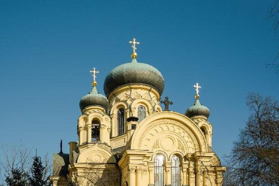 Warsaw: Praga District Tour with Vodka Museum and Tasting - Price and logistics for an $81, 4-hour private tour