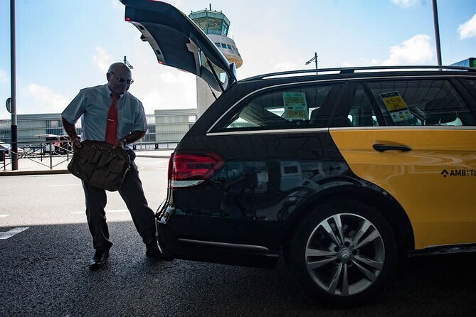 Warsaw Private Transfer from Warsaw Chopin Airport (WAW) to City centre - From airport to your address: what you actually get on the ride