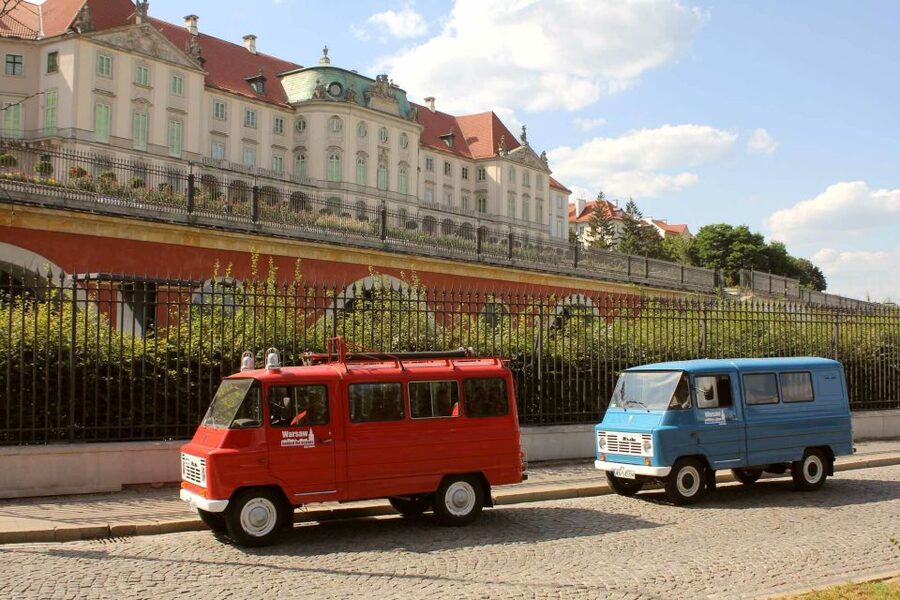 Warsaw: the Best of the City Private Tour by Retro Minibus - The Vistula Crossing and Praga’s WWII-Sparing Perspective
