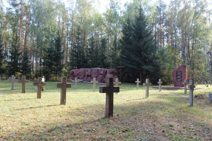 Warsaw: Treblinka Heartbreaking Concentration Camp Tour - Entering Treblinka: What the Grounds Teach Without Saying Too Much